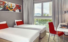 Aparthotel Adagio Centre  3*